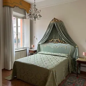 https://apt-centro-storico-residenza-di-charme.emilia-romagnahotels.net
