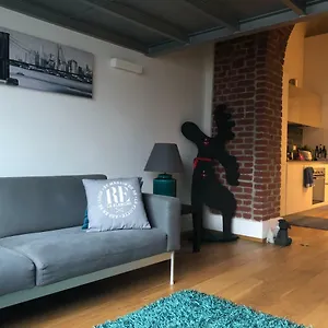 https://lovely-loft-isola-garibaldi.italymilanhotels.net
